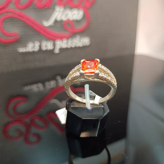 Anillo Topac con Circonitas finas Plata.