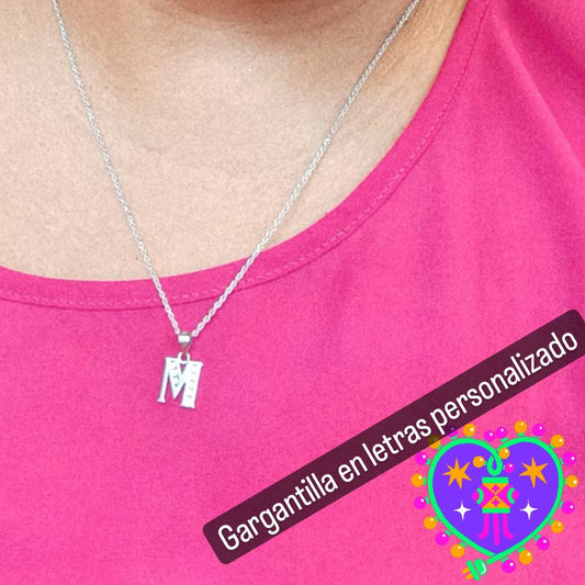 Gargantilla con Colgante Letras  Circonitas Plata.