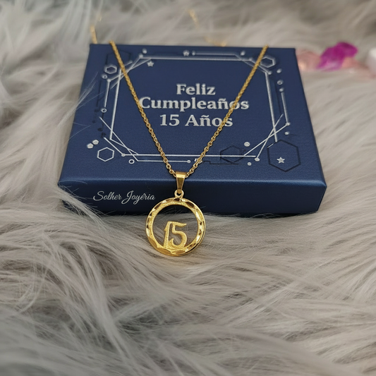 Cadena con Colgante  Quince  Aro Gold.