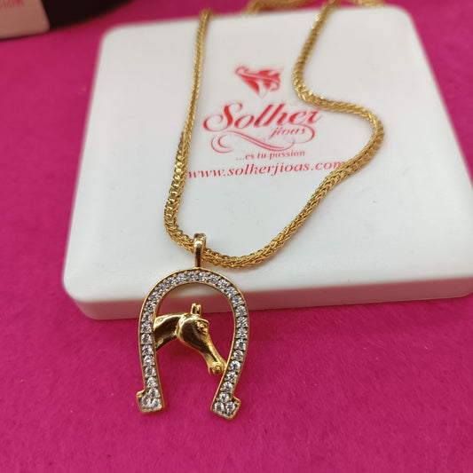 Cadena con Colgante Herradura con Circonitas Cabeza de Caballo Gold.